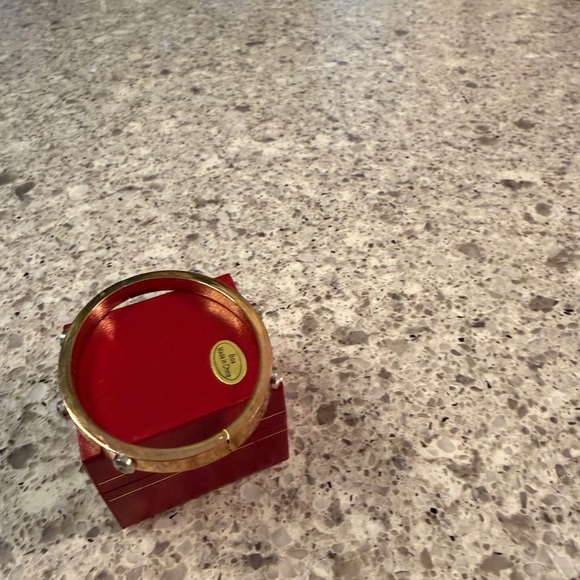 henri bendel Gold and Silver Two-Tone Screw Bangle - Picture 5 of 7